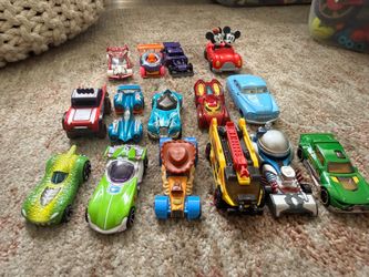 Hotwheels lot of 15