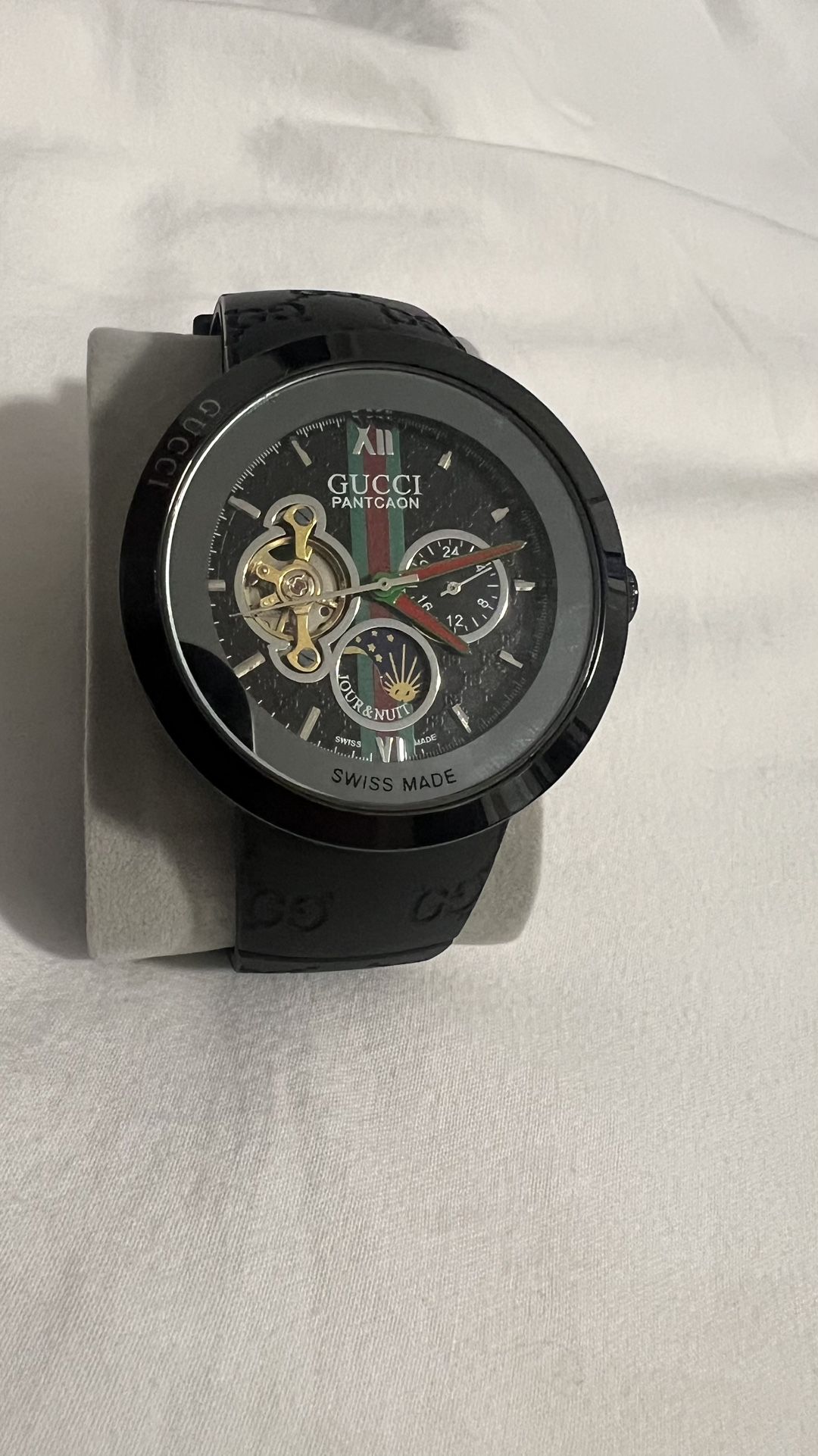 Gucci Pantcaon Men’s Watch
