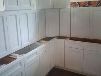 Shaker White Kitchen Cabinets