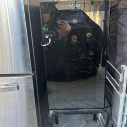 NutriChef Wine Fridge – Works Great – $90