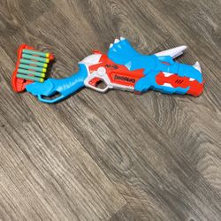 NERF TRICERA-BLAST - Dinosaur Gun! 