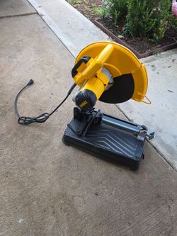 Dewalt 14 in chop saw new $200 Price FIRM// Nueva PRECIO FIRME $200
