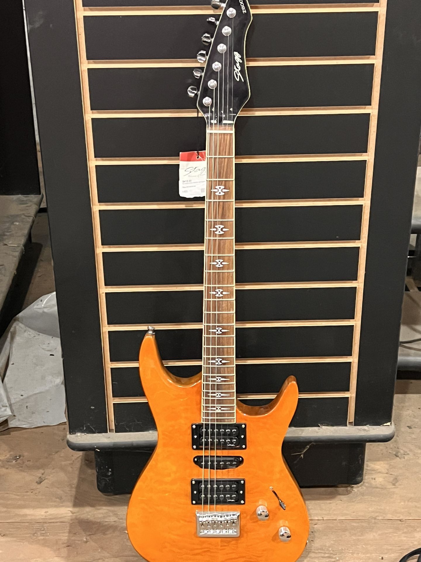 STAGG Electric Guitar Z600