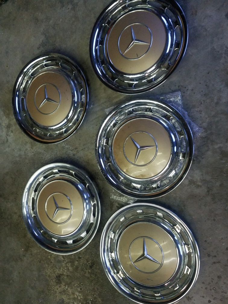 MercedesBenz hubcaps for Sale in WA OfferUp