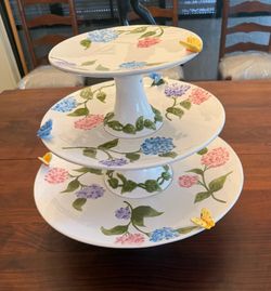 Three tiered tray