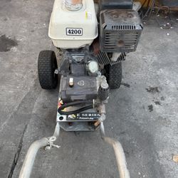 Honda Pressure Washer 4200 psi 