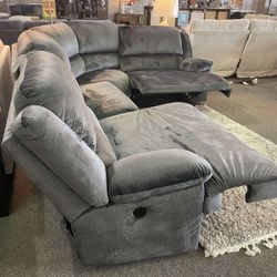 Clonmel Gray Manuel Reclining Huge Sectional Sofa /P