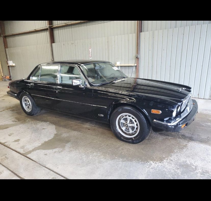 1984 Jaguar XJ6