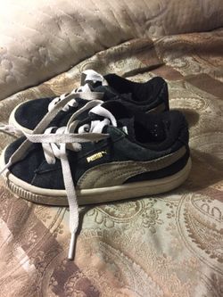 Kids puma shoes