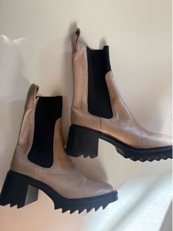 Tan Chelsea Lug Sole chunky sole heel Ankle Boots with Black Elastic Panel Sz 38