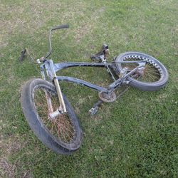 ⭐$100 Good Condition Fat Tire Long Handle Bars And Gear Shifting Beach Cruiser Bike