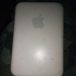 Magnetic Apple I-Phone White On White Pocket Sized Battery Pack
