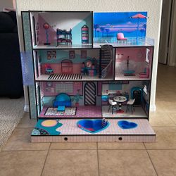 LOL Dollhouse