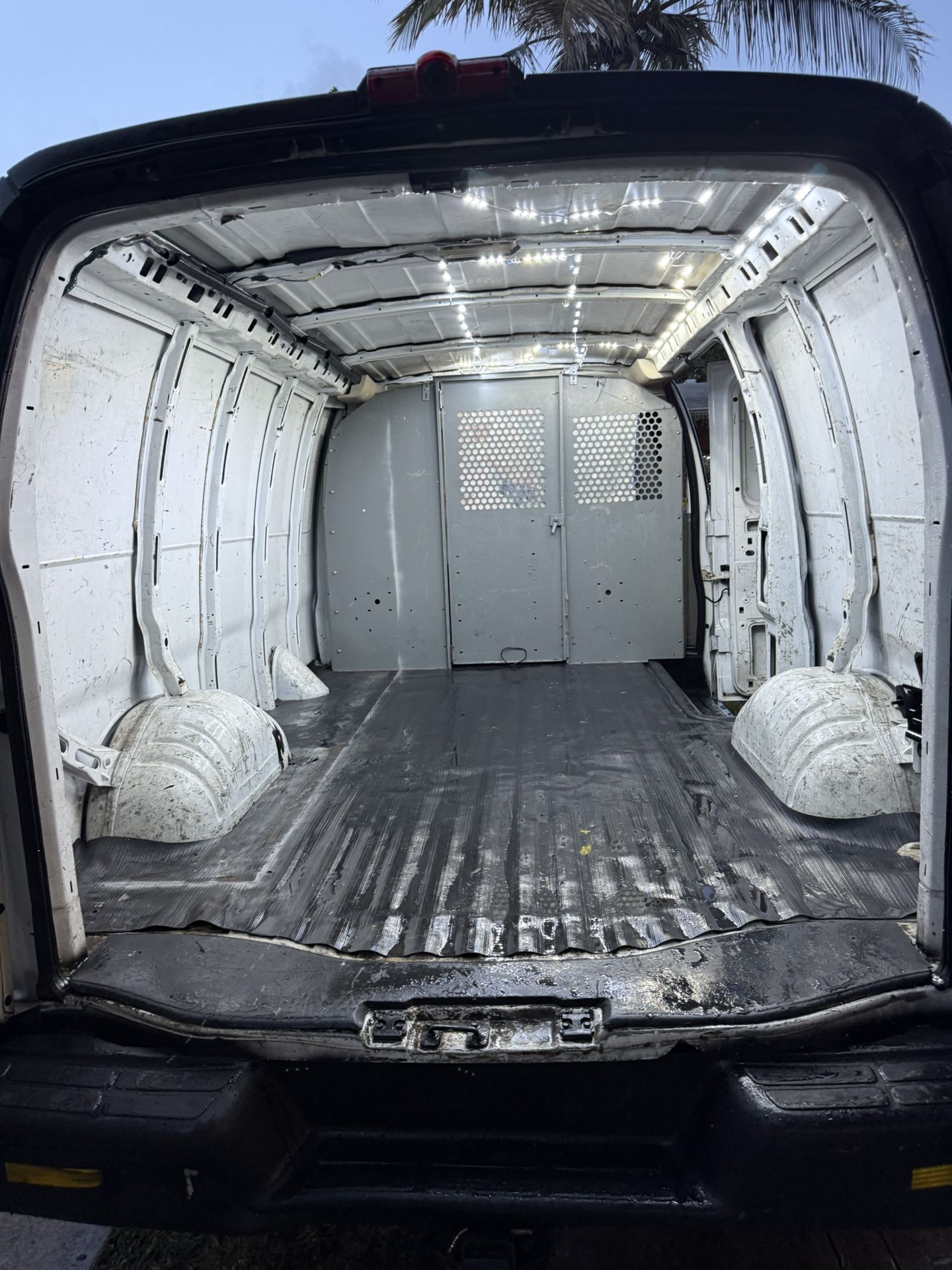Van Chevy Express 