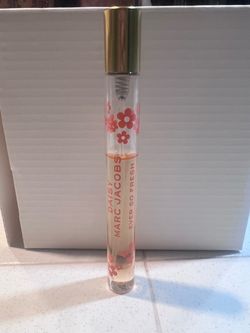 Marc Jacobs Daisy Ever So Fresh Travel Spray