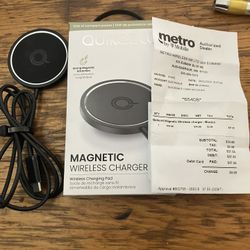 Wireless phone charger