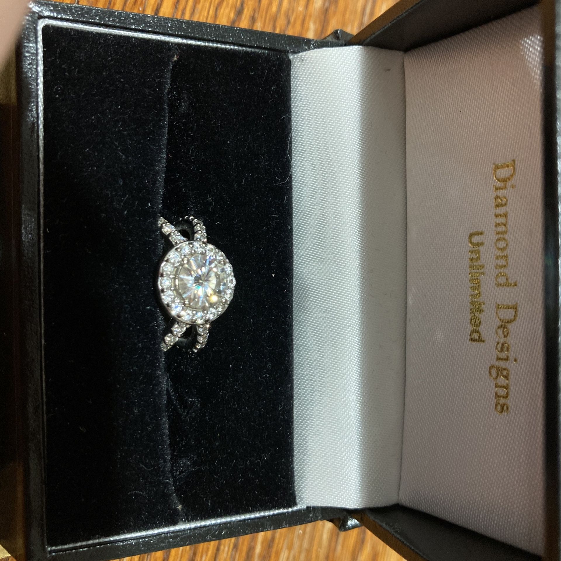 Quality White gold Moisonite Fashion Ring
