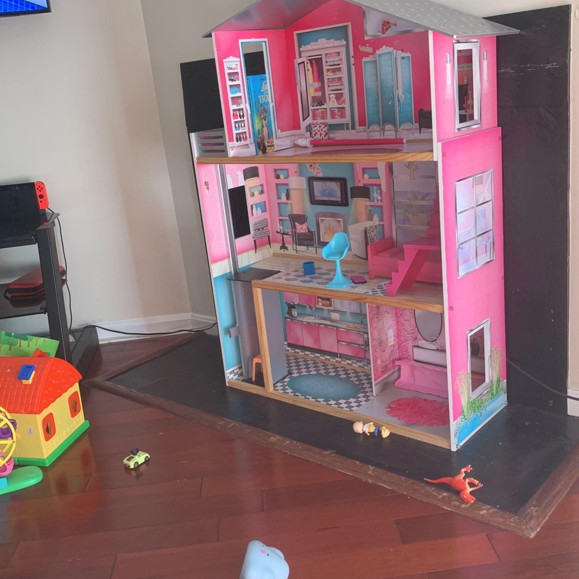 Doll House