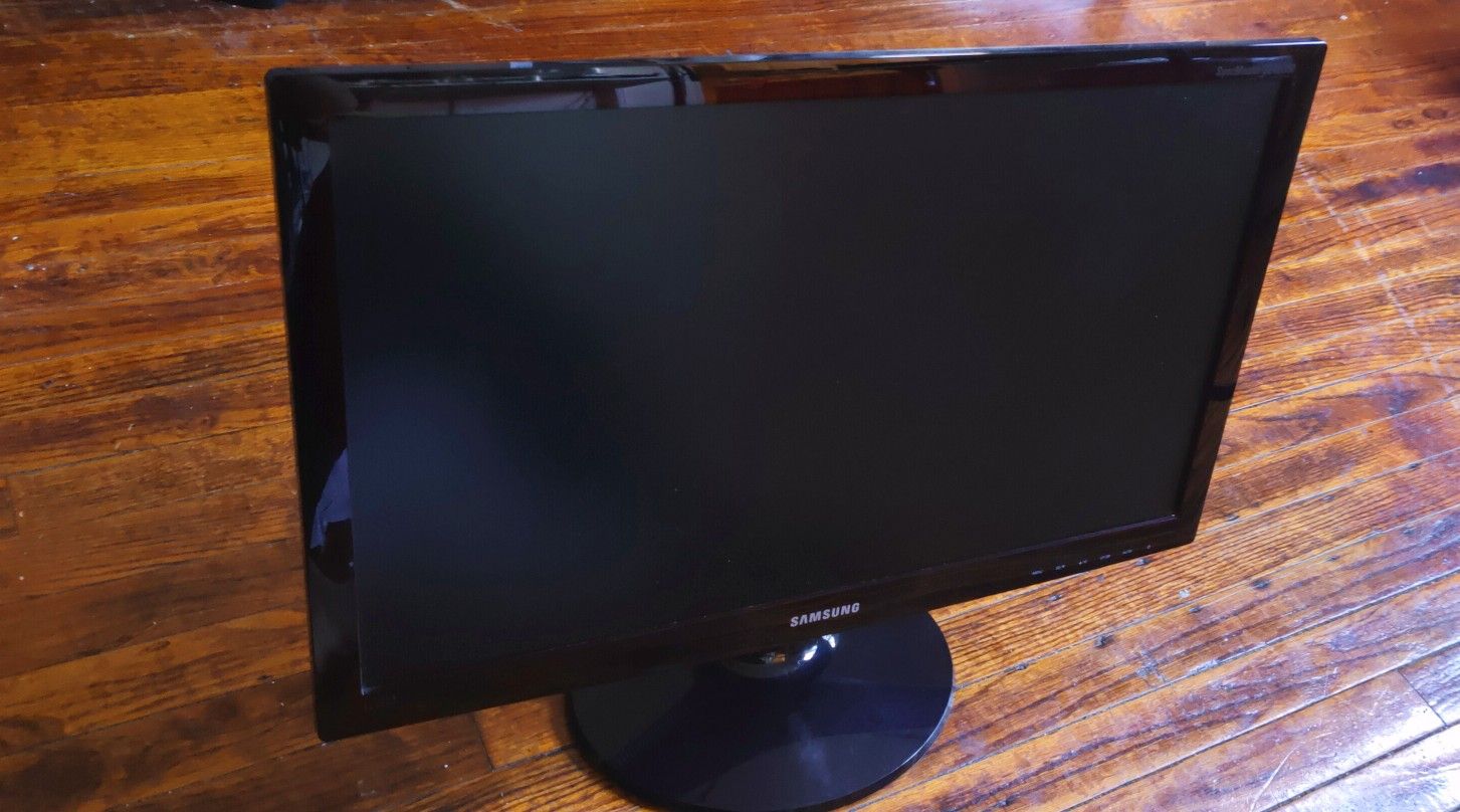 Samsung Syncmaster S24B350 24 inch Monitor Screen