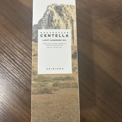 SKIN1004 Madagascar Centella Light Cleansing Oil 200ml • NEW • EXP 2027/04/24 