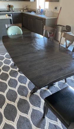 Kitchen table