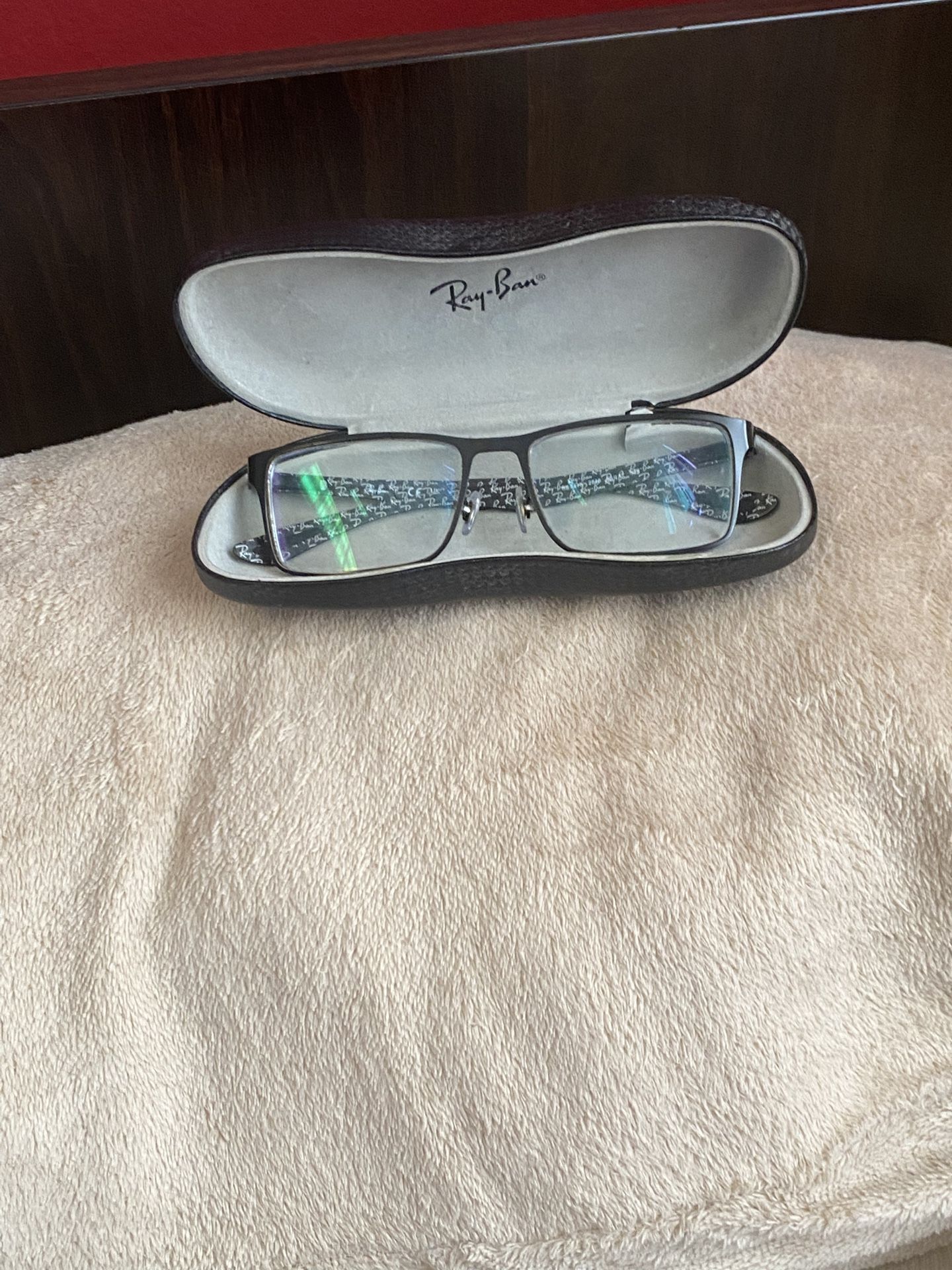 Eyeglasses