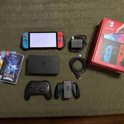 Neon Blue/Red Nintendo Switch OLED (original box included)