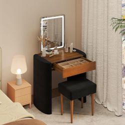 Makeup Vanity Desk with Lighted Mirror