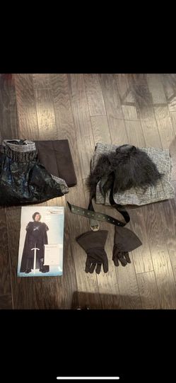Jon Snow Outfit