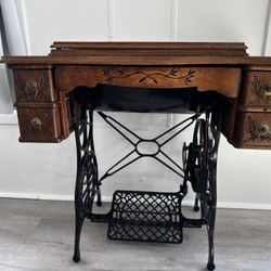 Vintage Minnesota Model C Sewing Machine Circa 1904