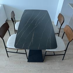 Black Dining Table With Chairs 