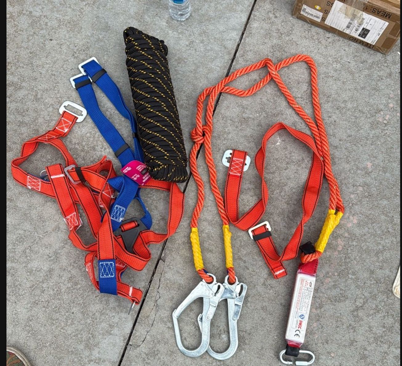 Men’s Safety Harness & Rope