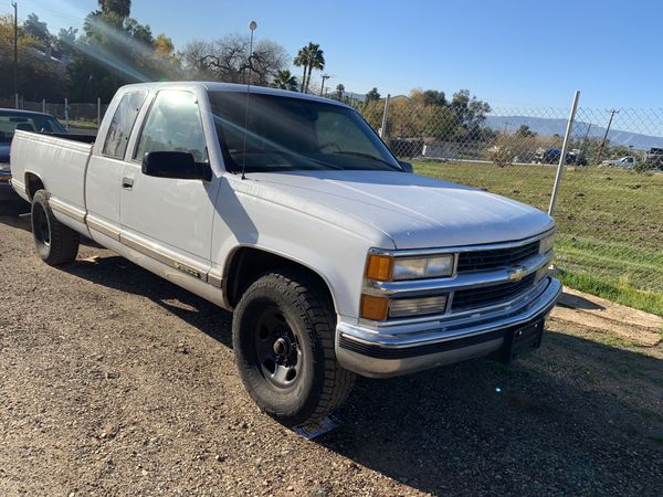 97 Chevy Silverado 2500 for Sale in Menifee, CA - OfferUp