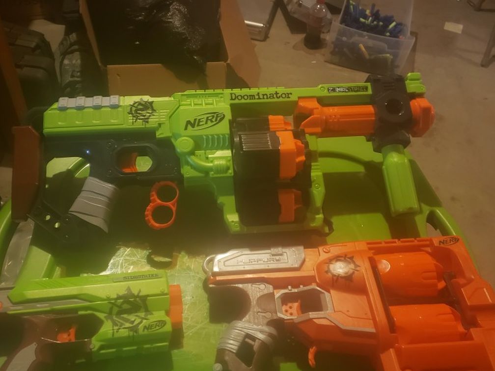 3 Nerf Zombie Strike Blasters