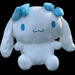 Cinnamon roll Plushy backpack