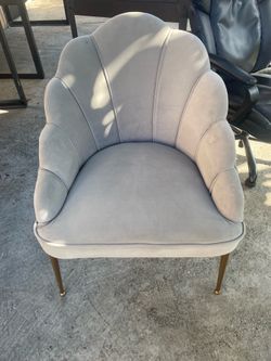 Decorative chair (2)