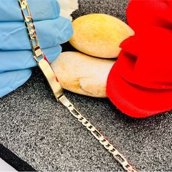 NEW Real yellow Gold plated Figaro link ID / Stacking Bracelet 7.5" in Gold