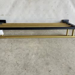 Bathroom towel rack with two towel bars