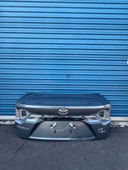 Toyota Corolla 2020 2021 2022 .. 2023 2024 2025 Rear Trunk Panel OEM