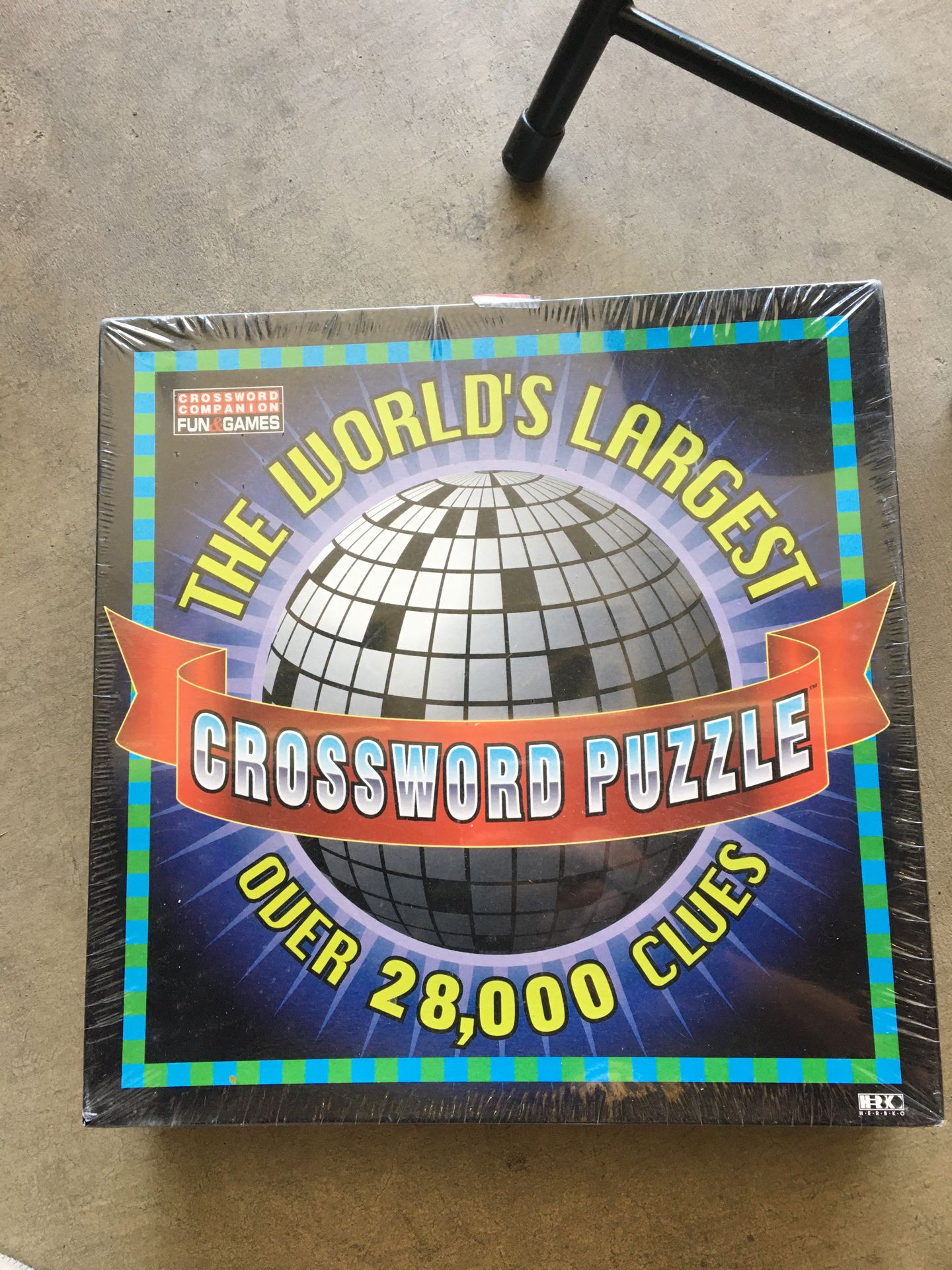 The words largest crossword puzzle Board Game