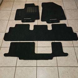 2022 and later Nissan Pathfinder factory complete floor mats for