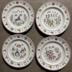 Vintage Christmas plates