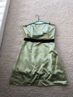 Green dress by Jessica McClintock
