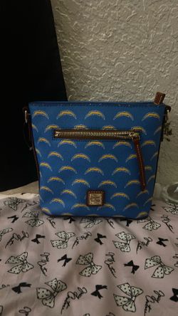 Girls purse chargers theme