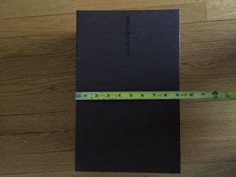 Louis Vuitton shoes box