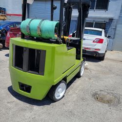 Forklift Clark 