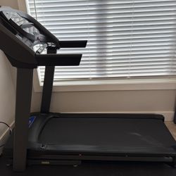 Horizon Fitness T101 Treadmill