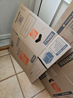 Moving boxes $2 each medium $1 each small
