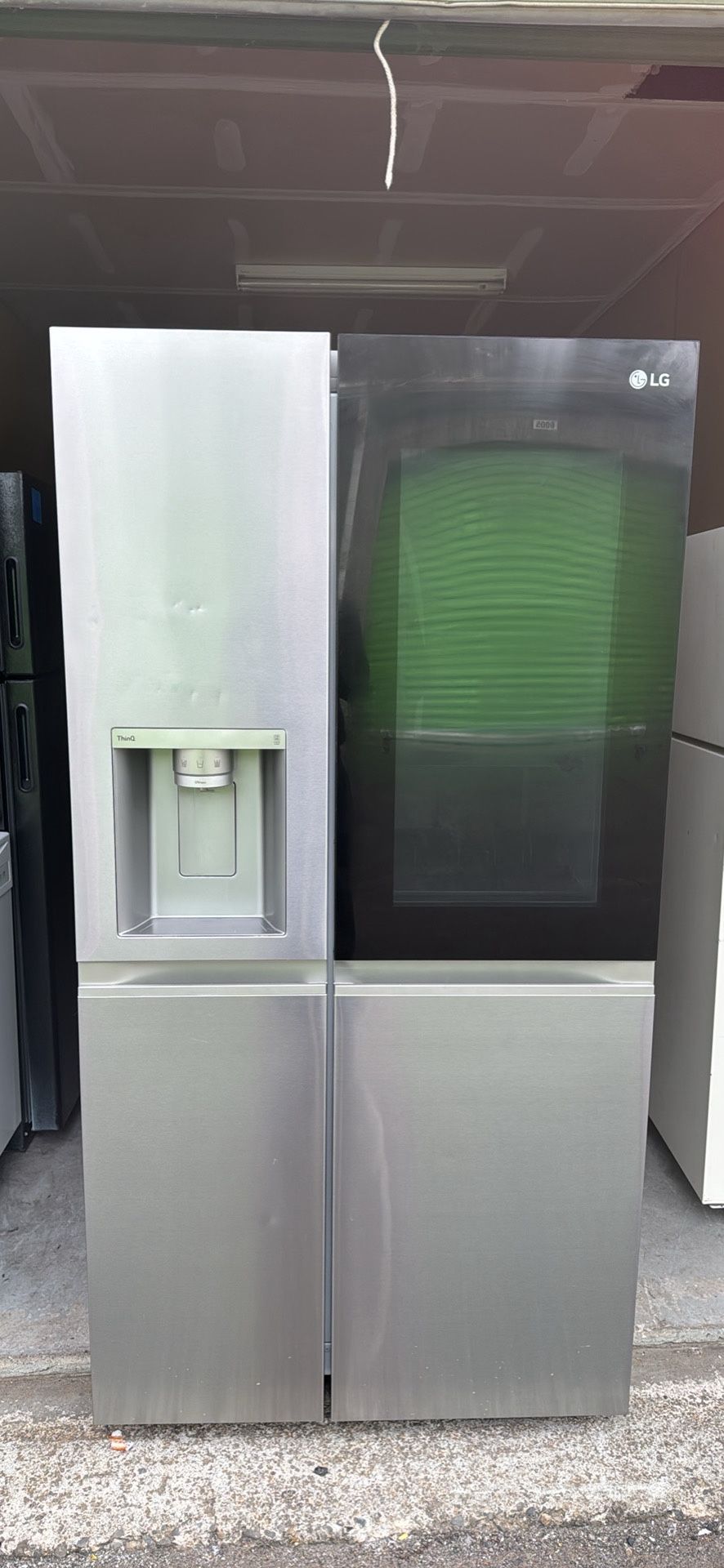 LG refrigerator in excellent condition🧊