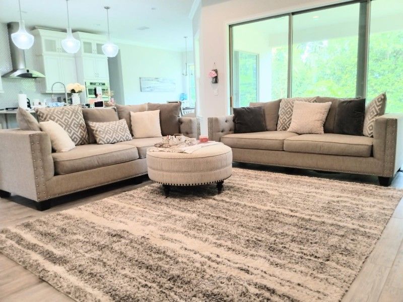 Beige Cindy Crawford Couch Set 